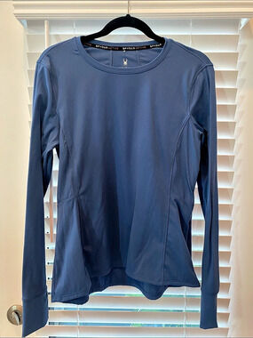 Spyder Active Long Sleeve Performance Top with Thumbholes SP1000U Long Sleeve